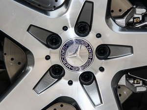 2015GLA 260 4MATIC ^