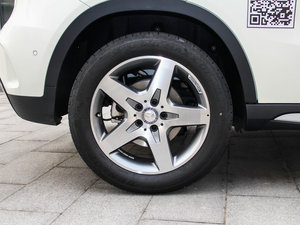 2015GLA 260 4MATIC ^