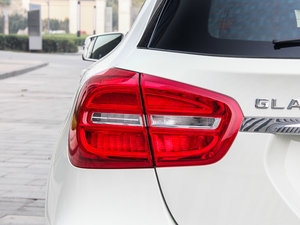 2015GLA 260 4MATIC (x)(ji)^