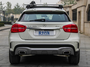 2015GLA 260 4MATIC ^