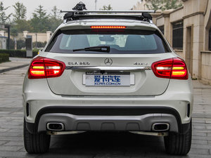 2015GLA 260 4MATIC ^