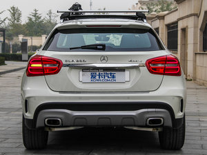 2015GLA 260 4MATIC ^