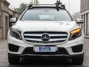 2015GLA 260 4MATIC ^