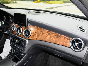 2015GLA 260 4MATIC g