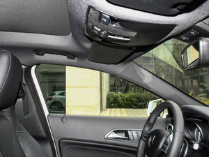 2015GLA 260 4MATIC g