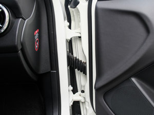 2015GLA 260 4MATIC g