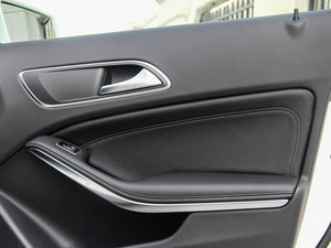 2015GLA 260 4MATIC g