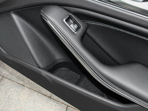 2015GLA 260 4MATIC g