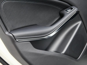 2015GLA 260 4MATIC g