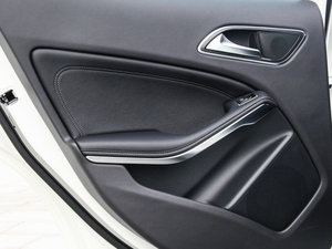 2015GLA 260 4MATIC g