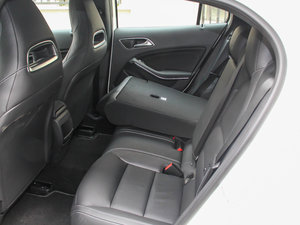 2015GLA 260 4MATIC g