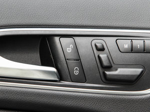 2015GLA 260 4MATIC g