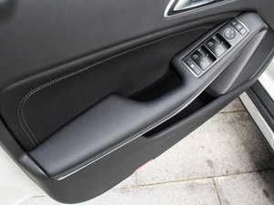 2015GLA 260 4MATIC g