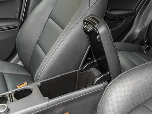 2015GLA 260 4MATIC g