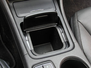 2015GLA 260 4MATIC g