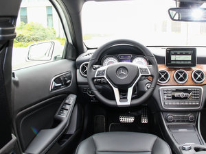 2015GLA 260 4MATIC g