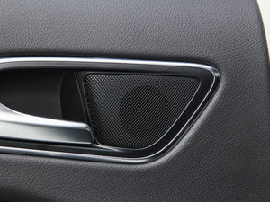 2015GLA 260 4MATIC п؅^(q)