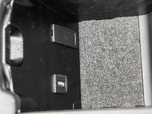 2015GLA 260 4MATIC п؅^(q)