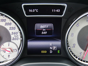 2015GLA 260 4MATIC п؅^(q)