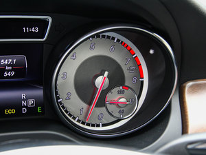 2015GLA 260 4MATIC п؅^(q)