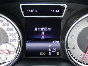 2015GLA 260 4MATIC п؅^