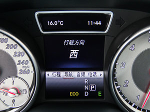 2015GLA 260 4MATIC п؅^