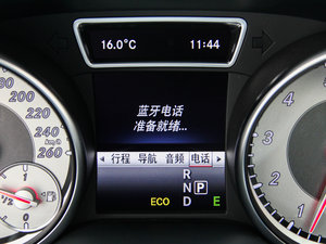 2015GLA 260 4MATIC п؅^