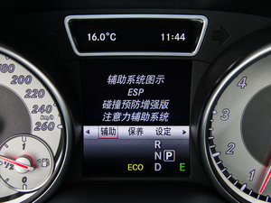 2015GLA 260 4MATIC п؅^