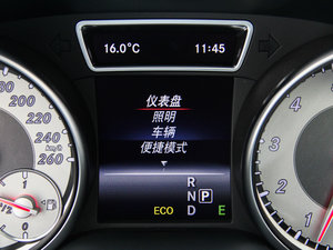 2015GLA 260 4MATIC п؅^(q)