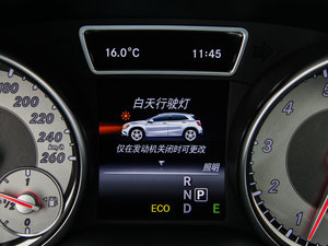 2015GLA 260 4MATIC п؅^(q)