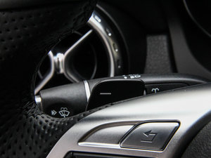 2015GLA 260 4MATIC п؅^(q)