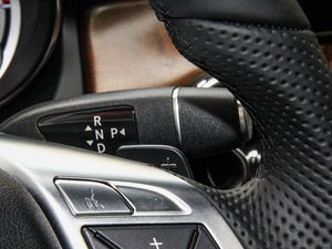 2015GLA 260 4MATIC п؅^(q)