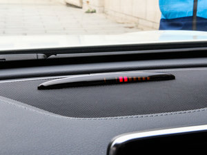 2015GLA 260 4MATIC п؅^(q)