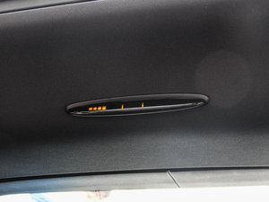 2015GLA 260 4MATIC п؅^