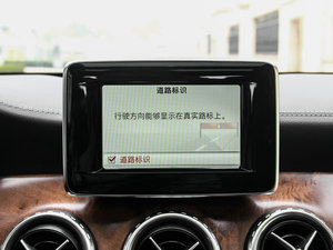 2015GLA 260 4MATIC п؅^