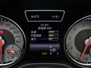 2015GLA 260 4MATIC п؅^