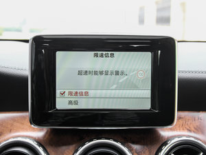 2015GLA 260 4MATIC п؅^