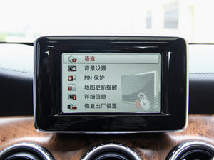 2015GLA 260 4MATIC п؅^