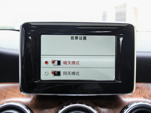 2015GLA 260 4MATIC п؅^