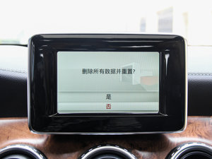 2015GLA 260 4MATIC п؅^