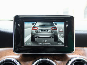 2015GLA 260 4MATIC п؅^(q)