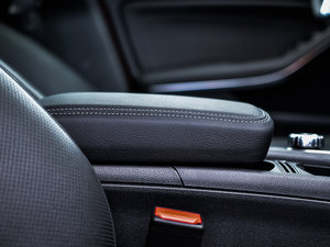 2015GLA 260 4MATIC g