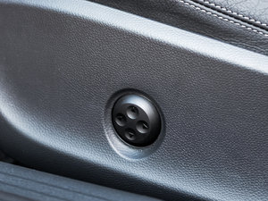 2015GLA 260 4MATIC g