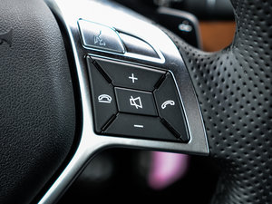 2015GLA 260 4MATIC п؅^(q)