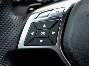 2015GLA 260 4MATIC п؅^(q)