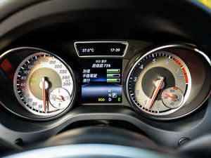 2015GLA 260 4MATIC п؅^(q)