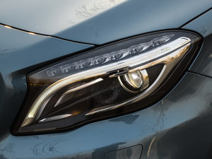 2015GLA 260 4MATIC (x)(ji)^