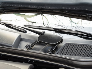 2015GLA 260 4MATIC (x)(ji)^