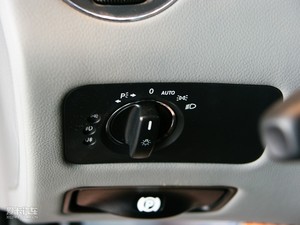 2009��AMG CLS 63 �п؅^