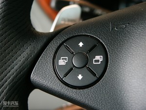 2009��AMG CLS 63 �п؅^